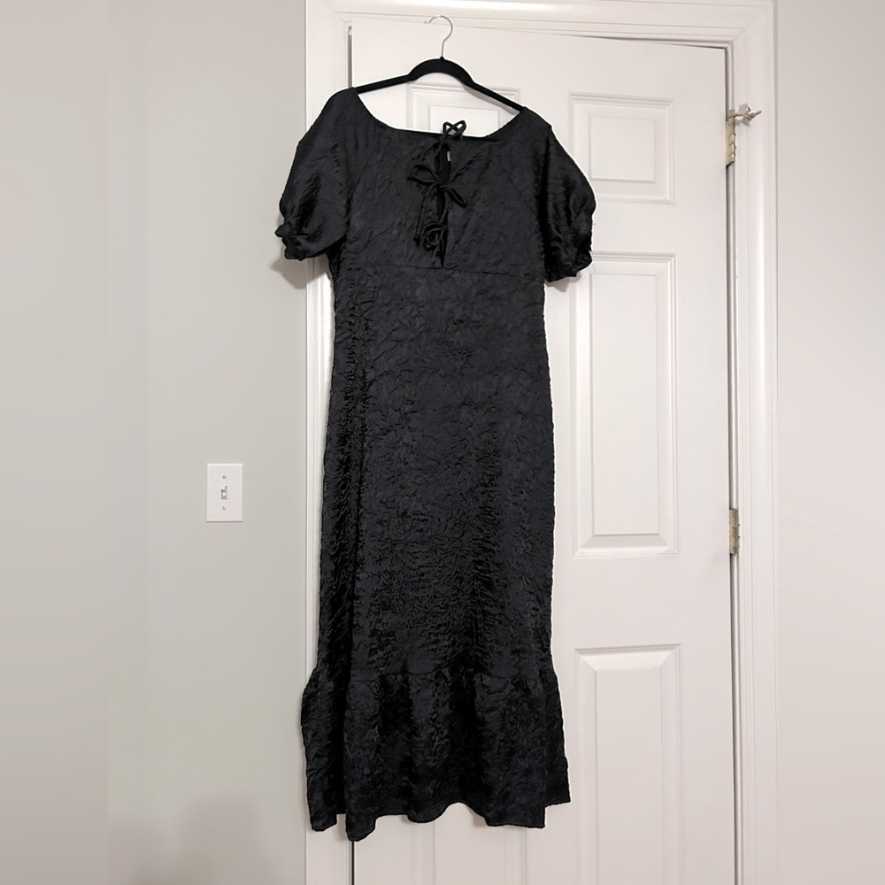 Lisa Says Gah sold out thick silkie dress